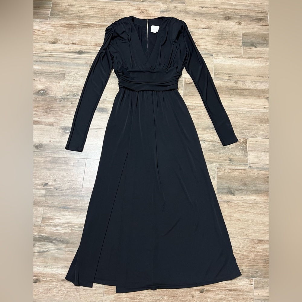 Cinq a Sept Size 6 Black Long Sleeve Slit and Deep V Cut Bodycon Stretchy Dress